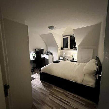 Room 404 - Eindhoven - By T&S. ภายนอก รูปภาพ