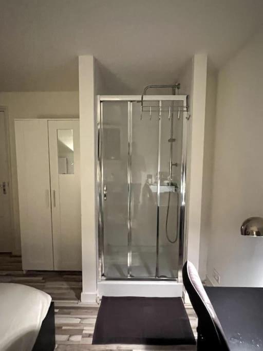Room 404 - Eindhoven - By T&S. ภายนอก รูปภาพ