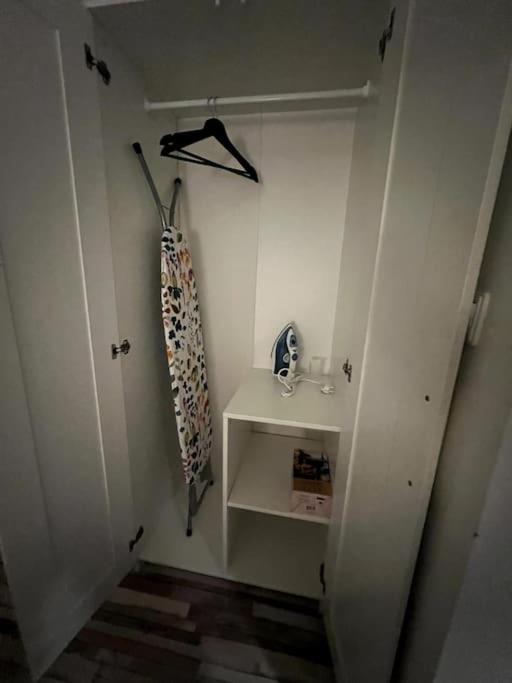 Room 404 - Eindhoven - By T&S. ภายนอก รูปภาพ
