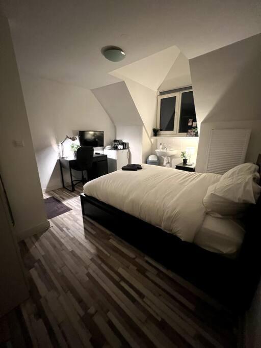 Room 404 - Eindhoven - By T&S. ภายนอก รูปภาพ