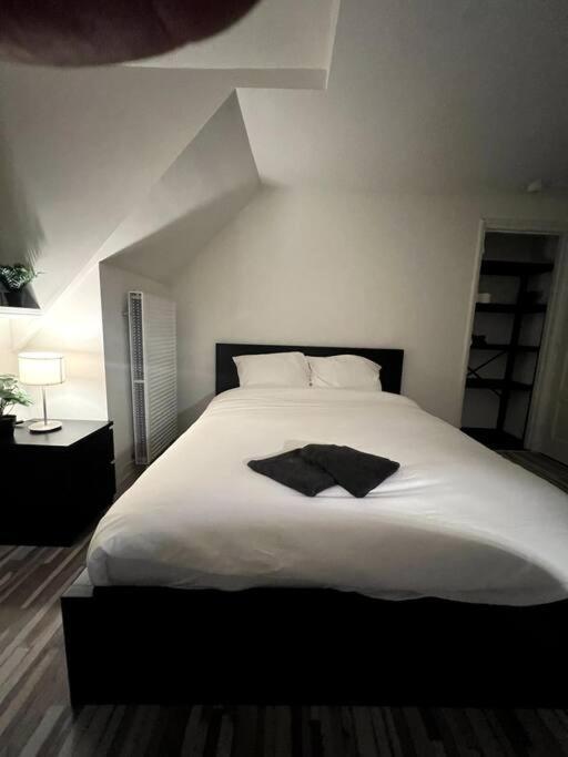Room 404 - Eindhoven - By T&S. ภายนอก รูปภาพ