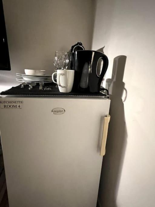 Room 404 - Eindhoven - By T&S. ภายนอก รูปภาพ